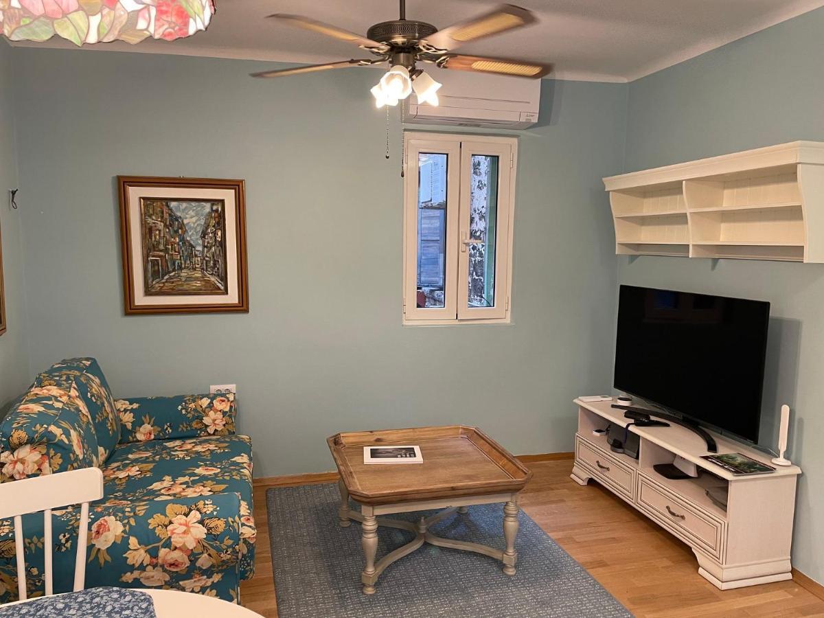 Studio Apartment Sweet Dreams Ρόβινι Εξωτερικό φωτογραφία